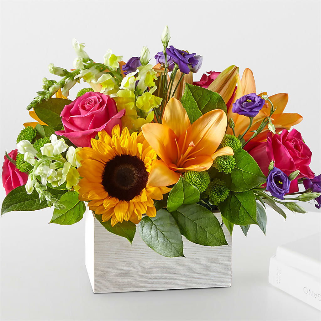 Best Day Box Bouquet – Bella Fleur Sweets And Gifts Inc, Aurora IL