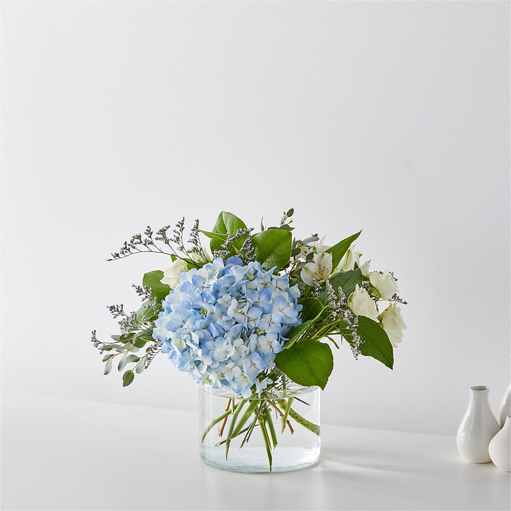 Coastal Blossom Bouquet – Bella Fleur Sweets And Gifts Inc, Aurora IL