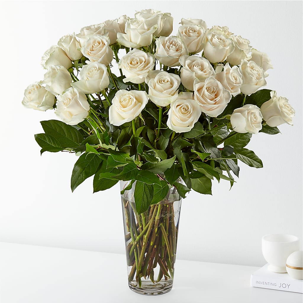 Long Stem White Rose Bouquet – Bella Fleur Sweets And Gifts Inc, Aurora IL