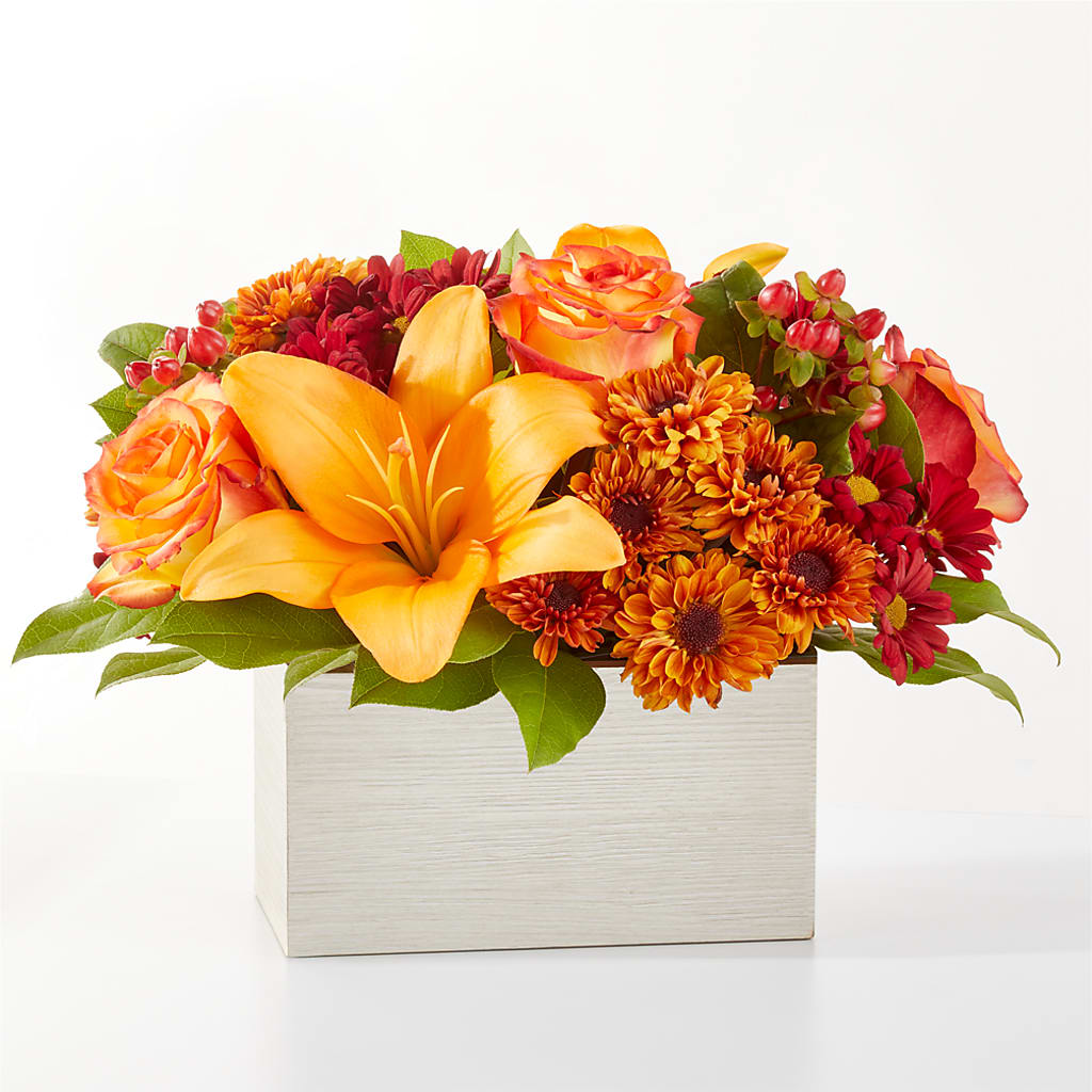 Backyard Bonfire Bouquet – Bella Fleur Sweets And Gifts Inc, Aurora IL