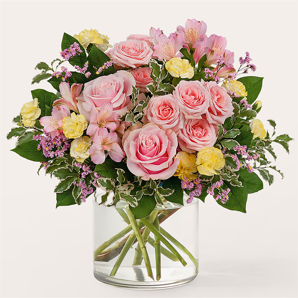Refreshed Bouquet – Bella Fleur Sweets And Gifts Inc, Aurora IL