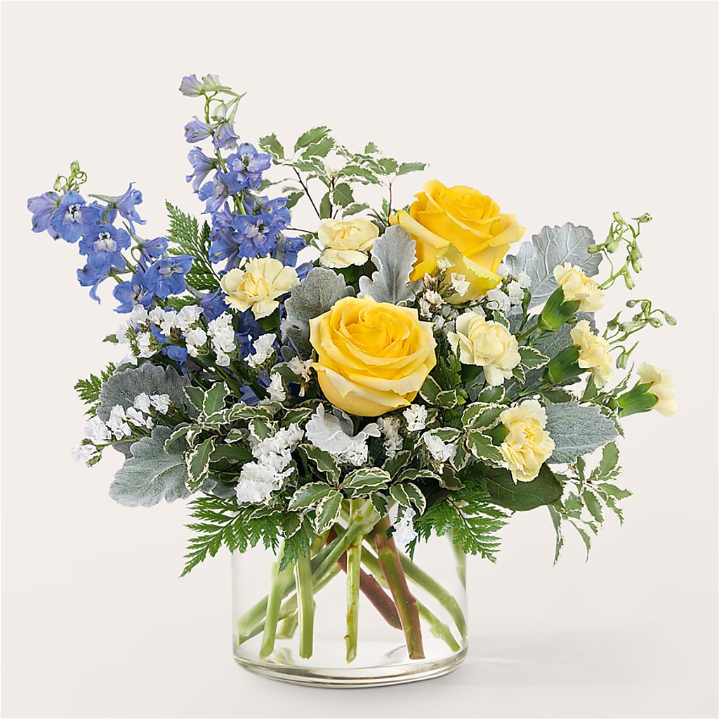 Butterfly Wings Bouquet – Bella Fleur Sweets And Gifts Inc, Aurora IL