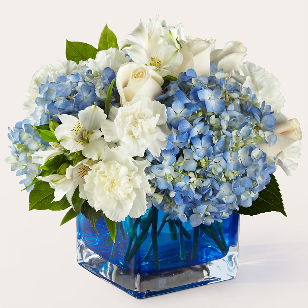 Soothing Waters Bouquet – Bella Fleur Sweets And Gifts Inc, Aurora IL