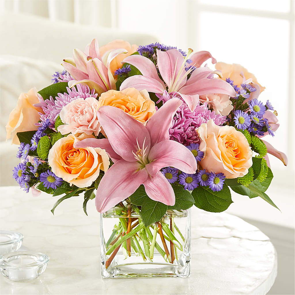 Delicate Details Bouquet – Bella Fleur Sweets And Gifts Inc, Aurora IL
