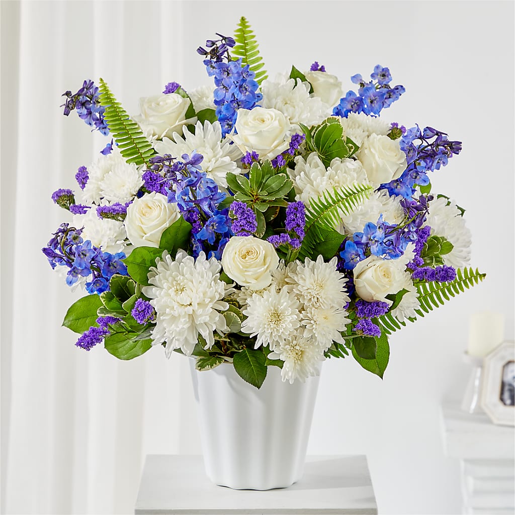 Hold Dear Tabletop Basket – Bella Fleur Sweets And Gifts Inc, Aurora IL
