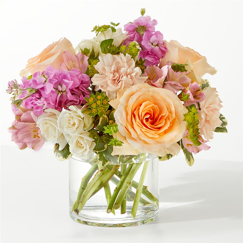 Paradise Bouquet – Bella Fleur Sweets And Gifts Inc, Aurora IL