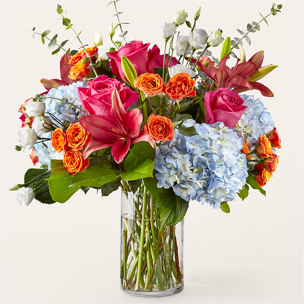 Awestruck Luxury Bouquet – Bella Fleur Sweets And Gifts Inc, Aurora IL