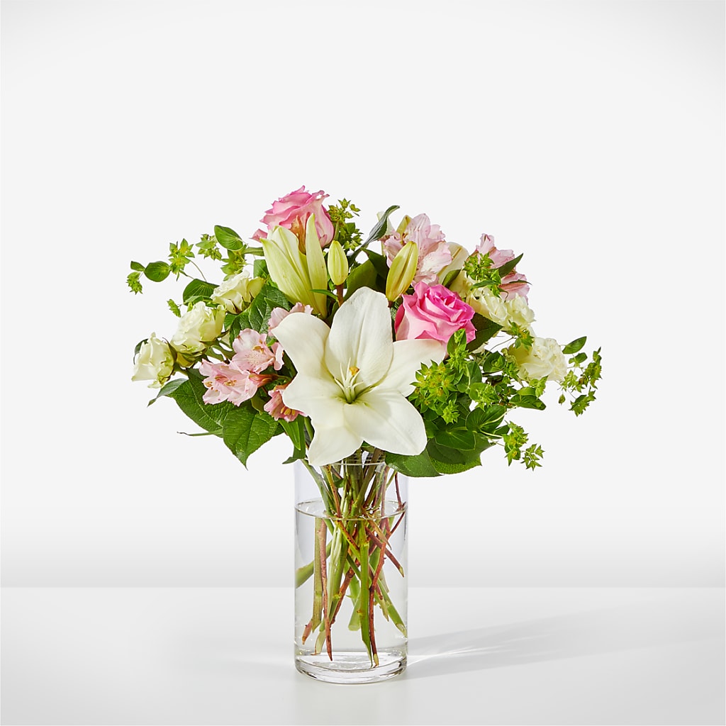 Fondly Bouquet – Bella Fleur Sweets And Gifts Inc, Aurora IL