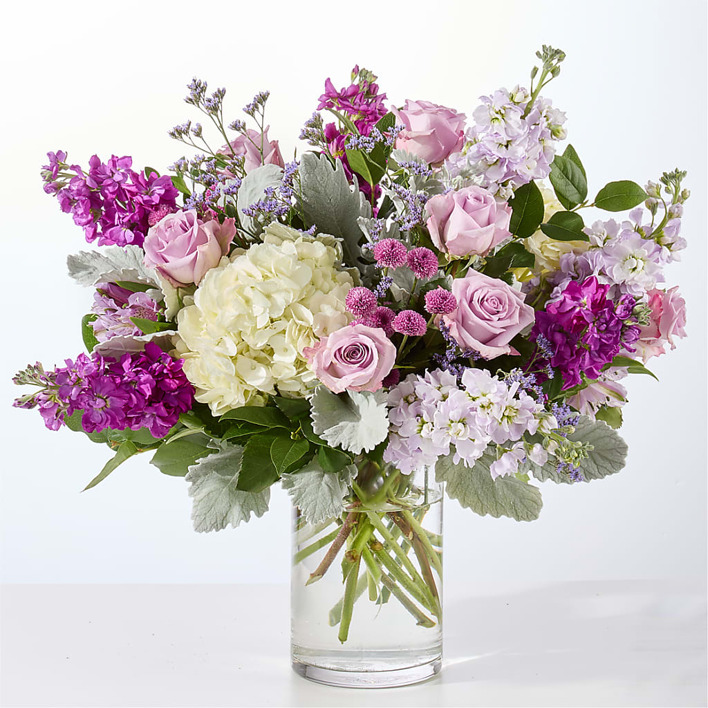 Empress Bouquet – Bella Fleur Sweets And Gifts Inc, Aurora IL