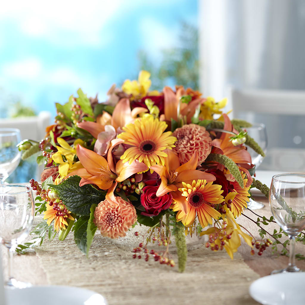One and Only Centerpiece – Bella Fleur Sweets And Gifts Inc, Aurora IL