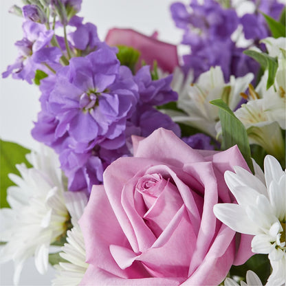 Garden of Peace Bouquet –  Bella Fleur Sweets And Gifts Inc, Aurora IL