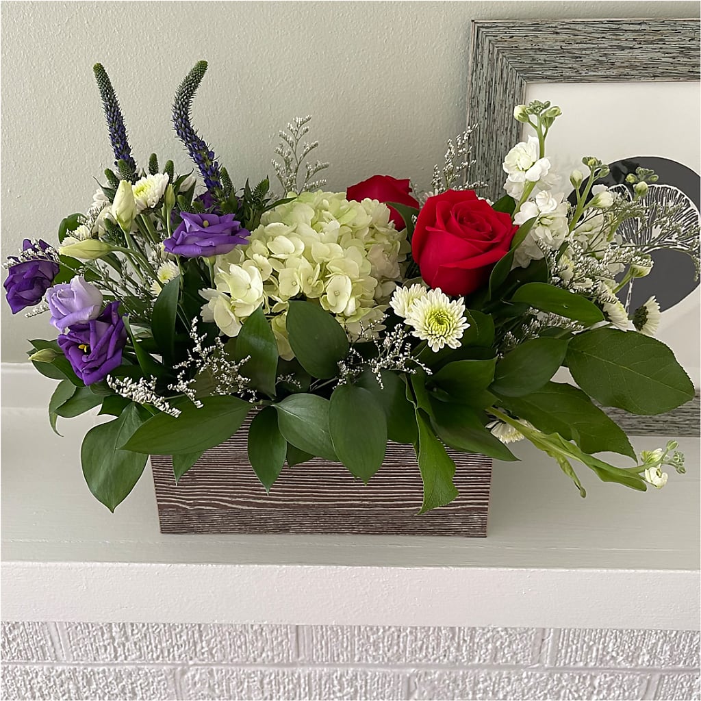 Sweet Magnolia Bouquet –  Bella Fleur Sweets And Gifts Inc, Aurora IL