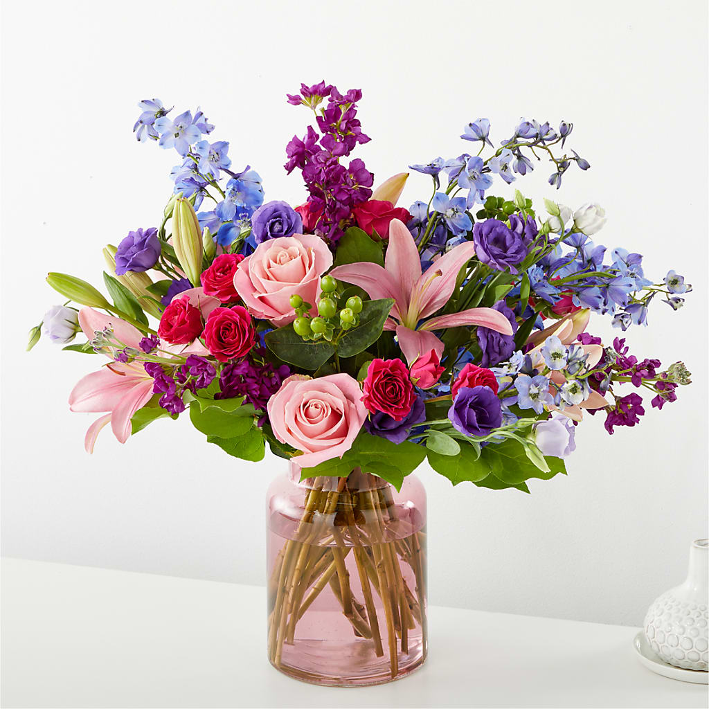 Breezy Meadows Bouquet –  Bella Fleur Sweets And Gifts Inc, Aurora IL