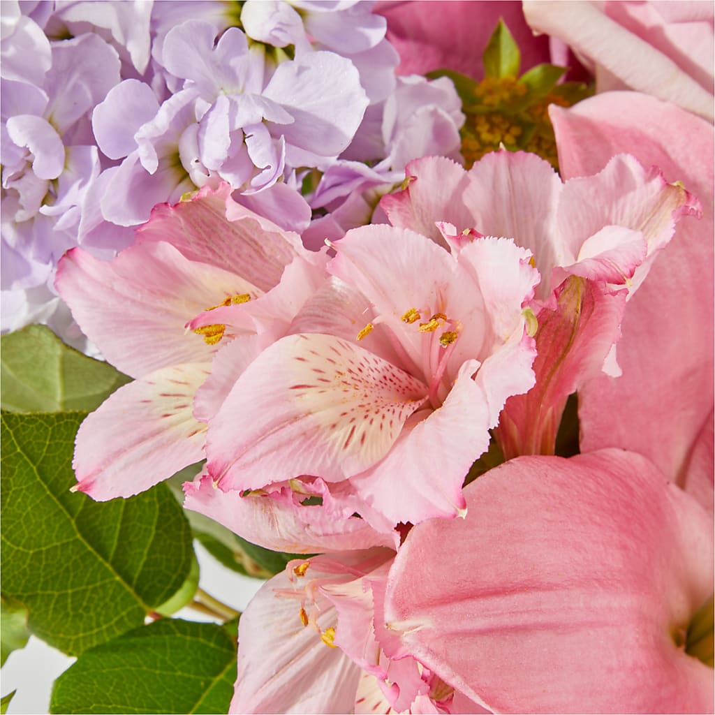The Crown Jewel Bouquet –  Bella Fleur Sweets And Gifts Inc, Aurora IL