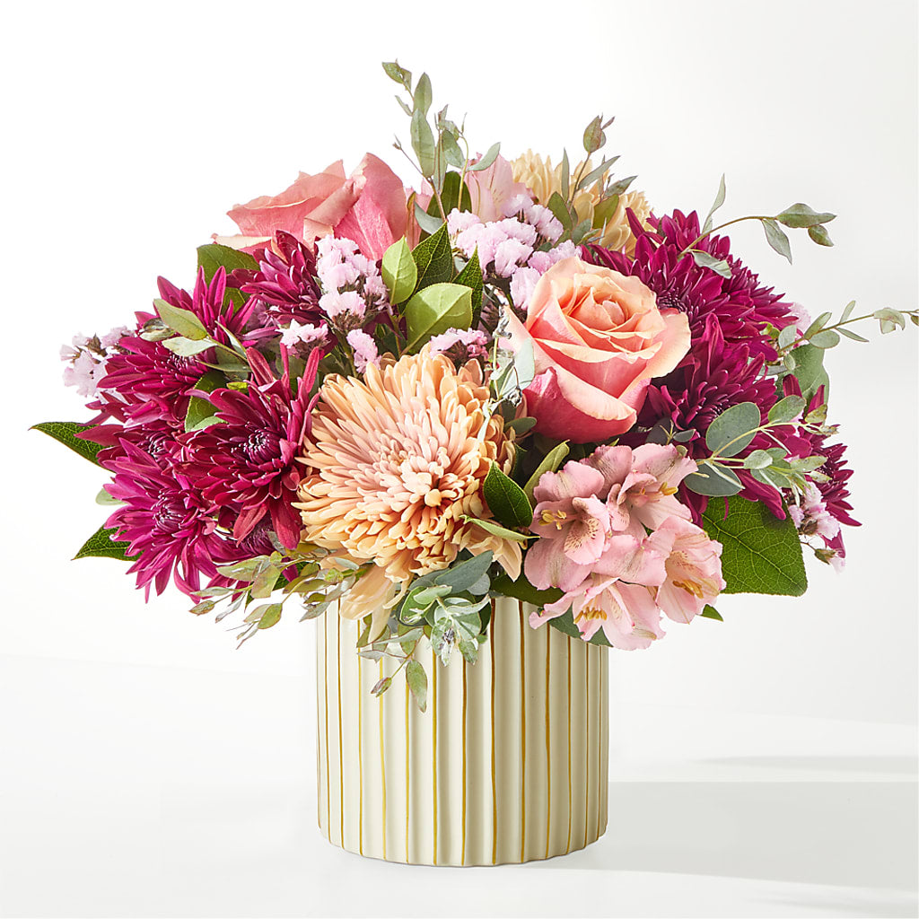 Berry Cobbler Bouquet with Ivory Vase –  Bella Fleur Sweets And Gifts Inc, Aurora IL
