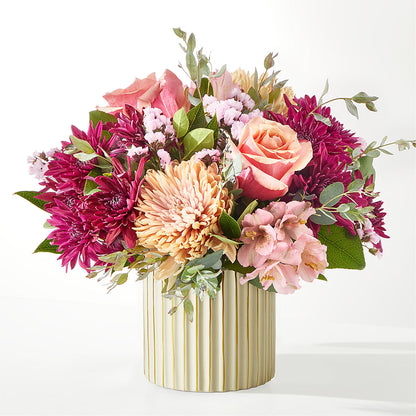 Berry Cobbler Bouquet with Ivory Vase –  Bella Fleur Sweets And Gifts Inc, Aurora IL