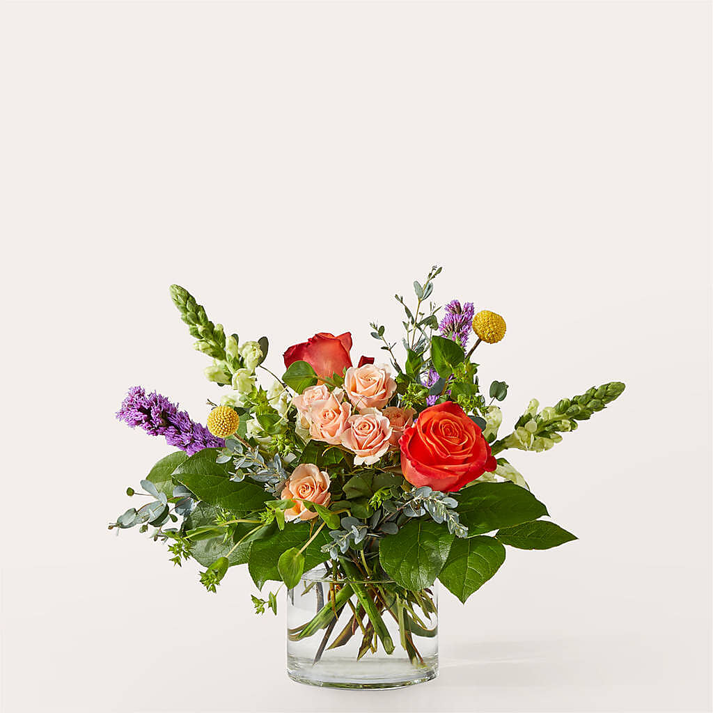 The Standout Bouquet –  Bella Fleur Sweets And Gifts Inc, Aurora IL