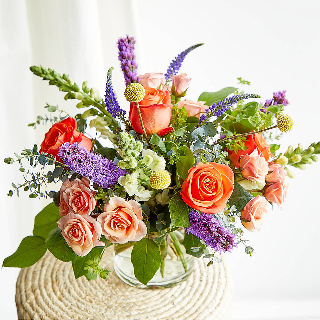 The Standout Bouquet –  Bella Fleur Sweets And Gifts Inc, Aurora IL