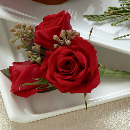 Red Spray Rose Boutonniere –  Bella Fleur Sweets And Gifts Inc, Aurora IL